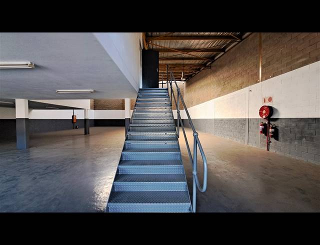 346M² MINI FACTORY TO LET IN KYA SANDS